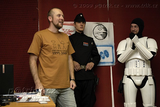 10 let Star Wars v �R