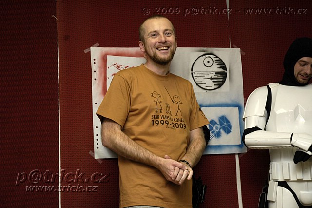 10 let Star Wars v �R