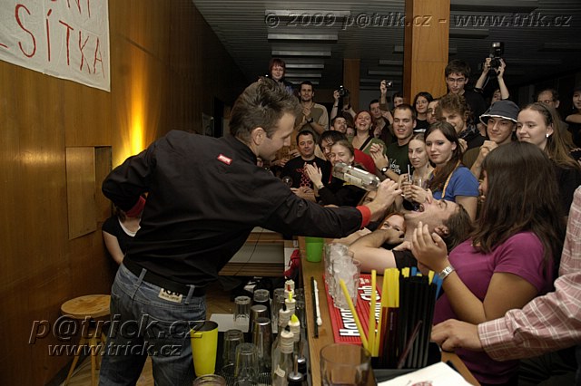 barmansk� show