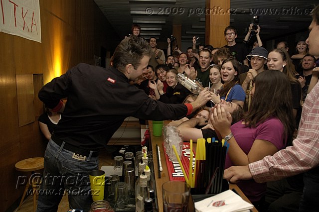 barmansk� show